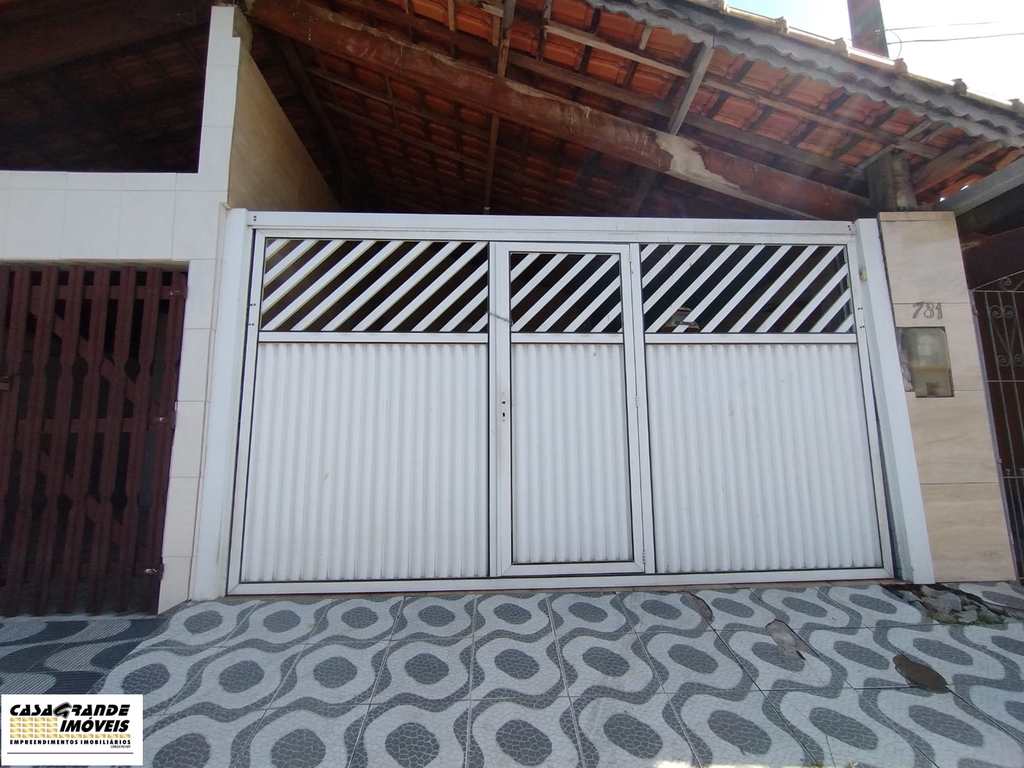 Casa em Praia Grande, no bairro Maracanã