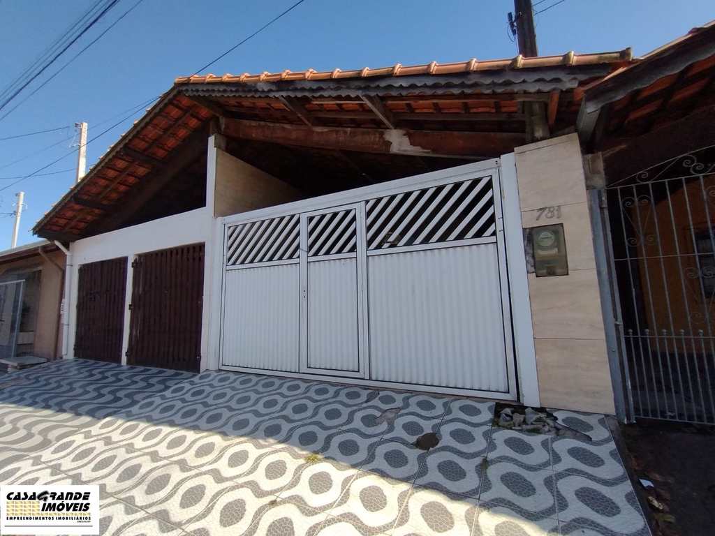 Casa em Praia Grande, no bairro Maracanã