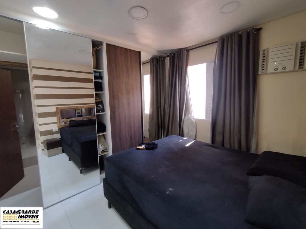 Casa em Praia Grande, no bairro Maracanã