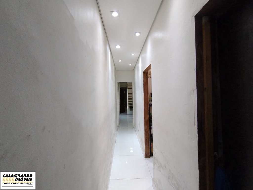 Casa em Praia Grande, no bairro Maracanã