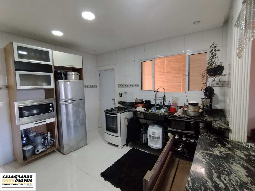 Casa em Praia Grande, no bairro Maracanã