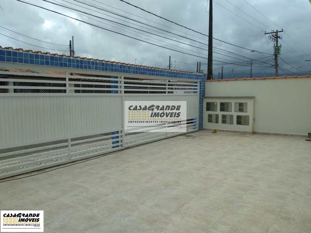 Casa de Condomínio em Praia Grande, no bairro Maracanã