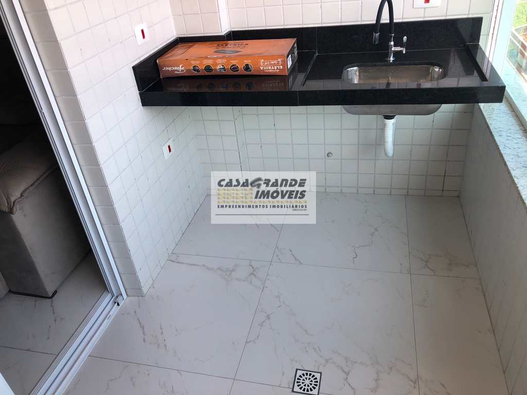 Apartamento em Praia Grande, no bairro Caiçara