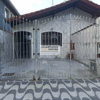 Casa em Praia Grande, bairro Maracanã