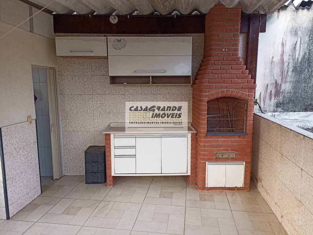 Casa em Praia Grande, no bairro Aviação