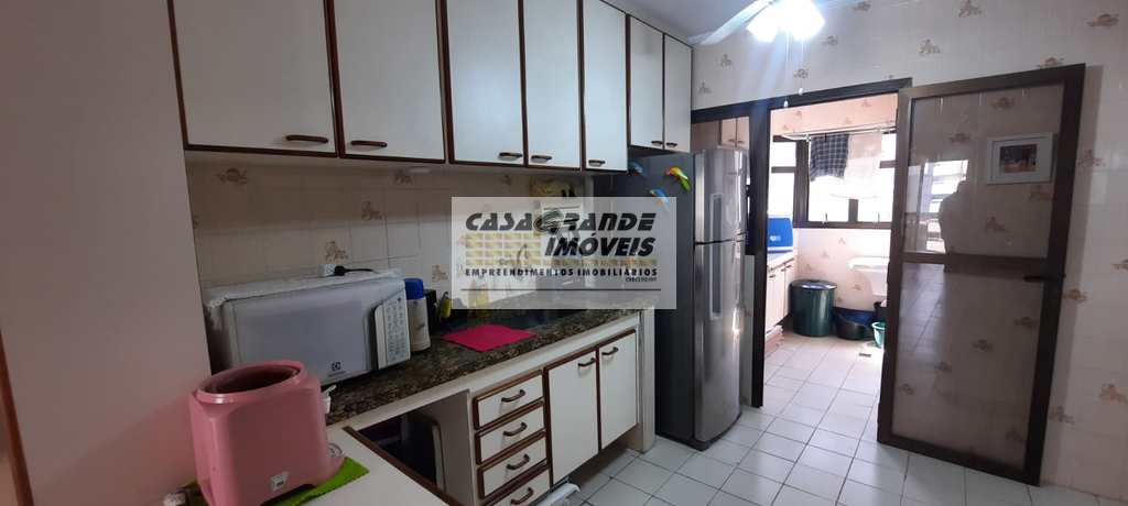Apartamento em Praia Grande, no bairro Caiçara