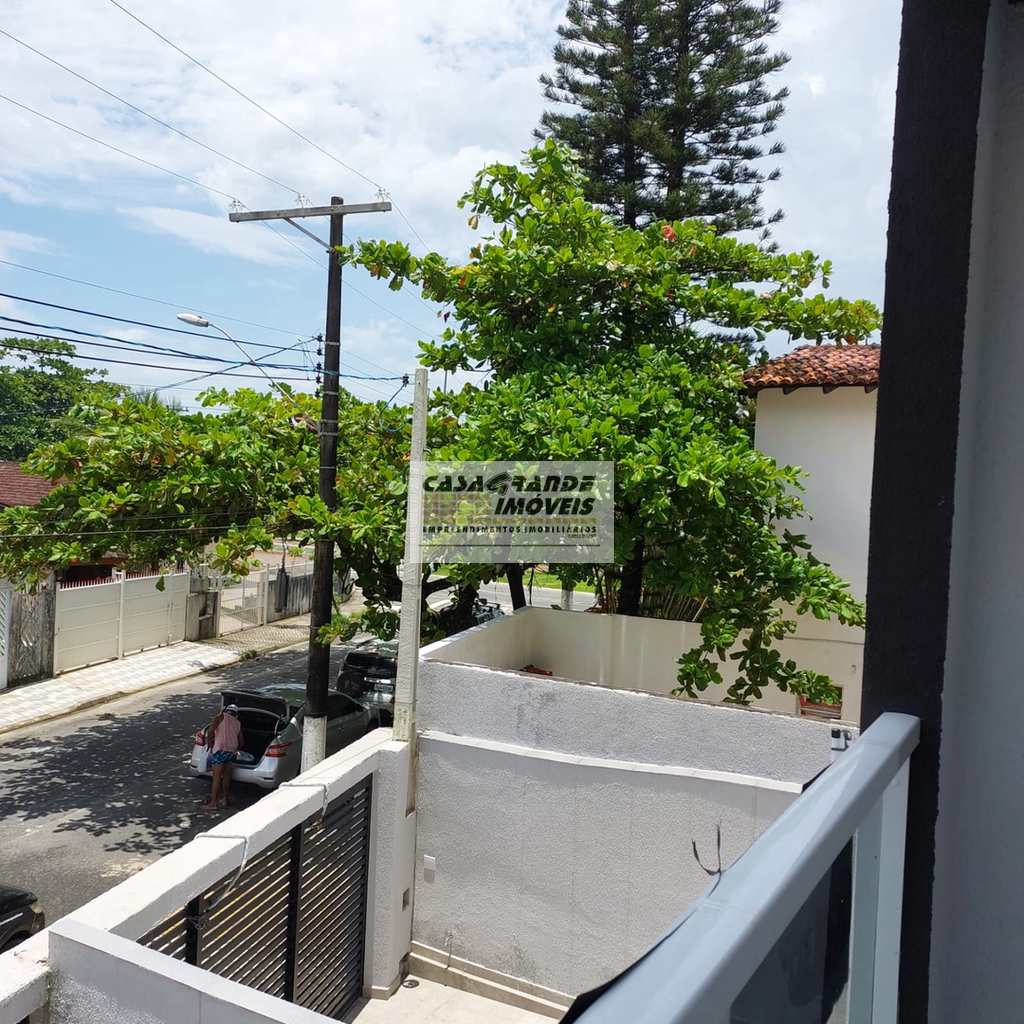 Sobrado em Praia Grande, no bairro Solemar