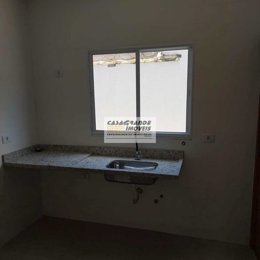 Sobrado em Praia Grande, no bairro Solemar