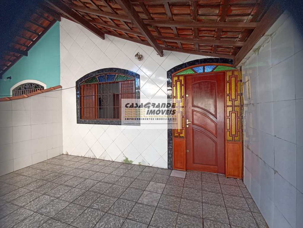 Casa em Praia Grande, no bairro Maracanã
