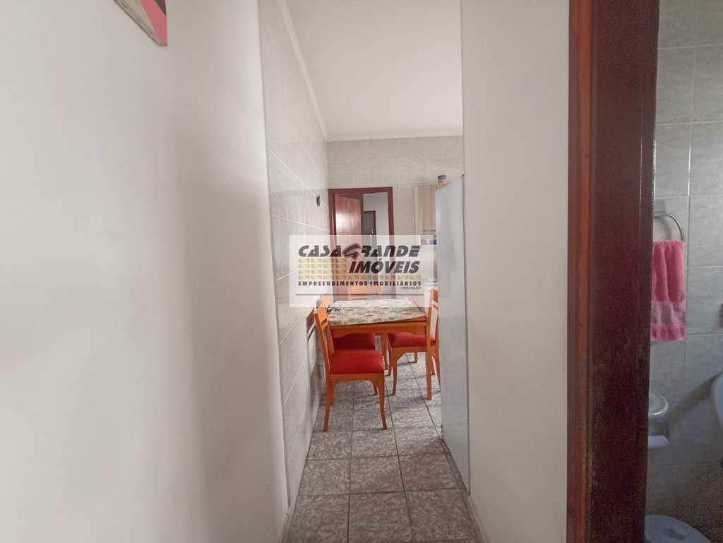 Casa em Praia Grande, no bairro Maracanã
