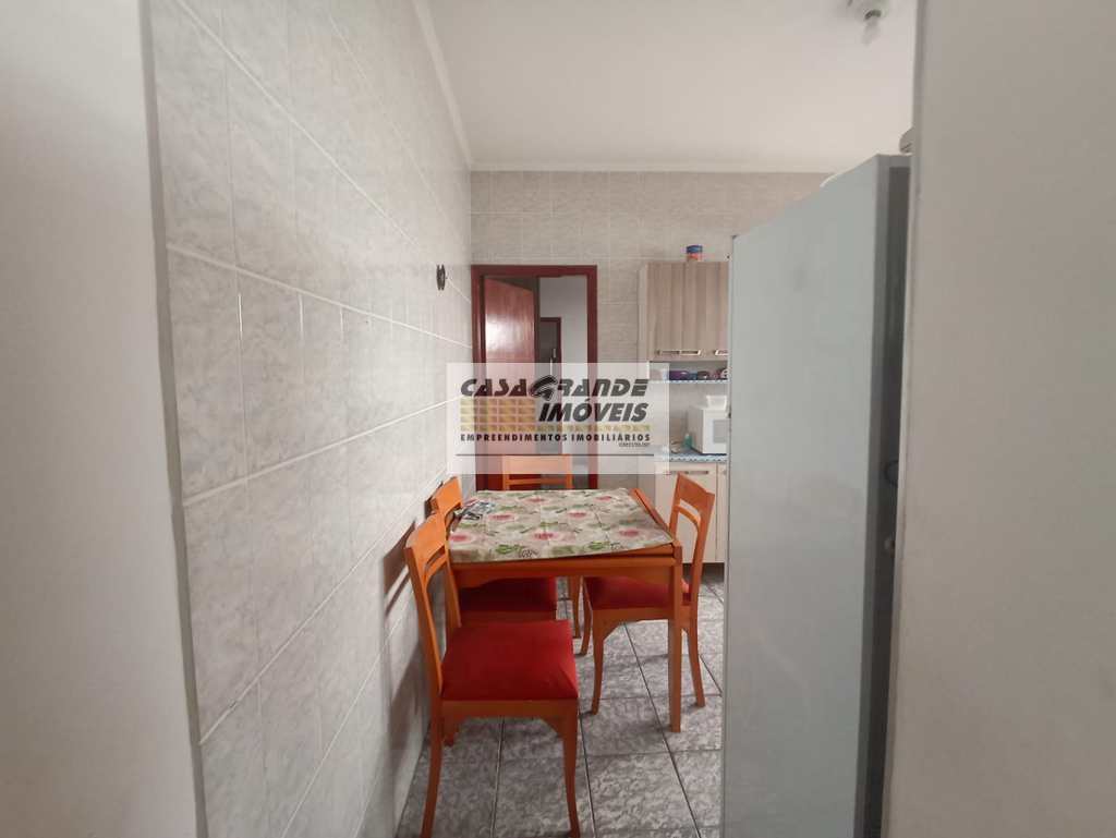 Casa em Praia Grande, no bairro Maracanã