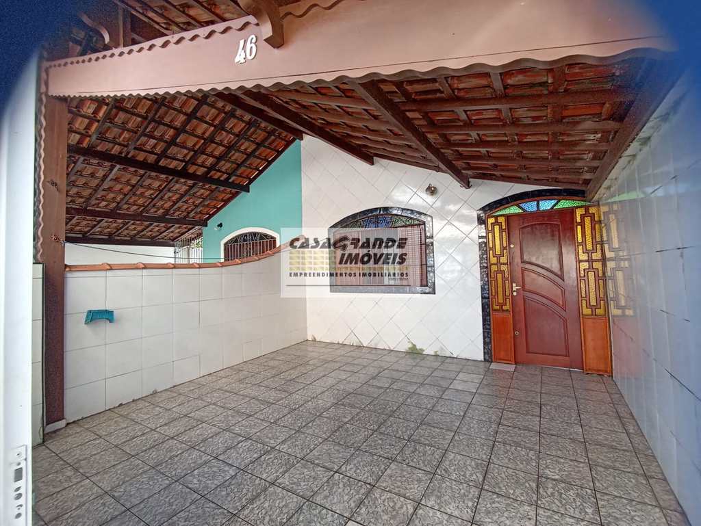 Casa em Praia Grande, no bairro Maracanã