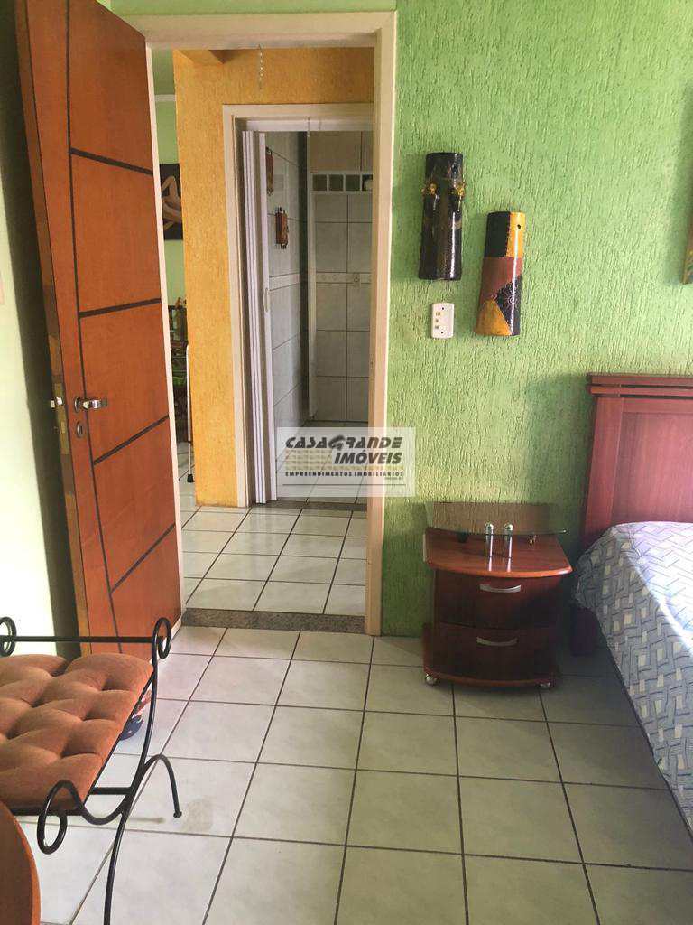 Apartamento em Praia Grande, no bairro Caiçara