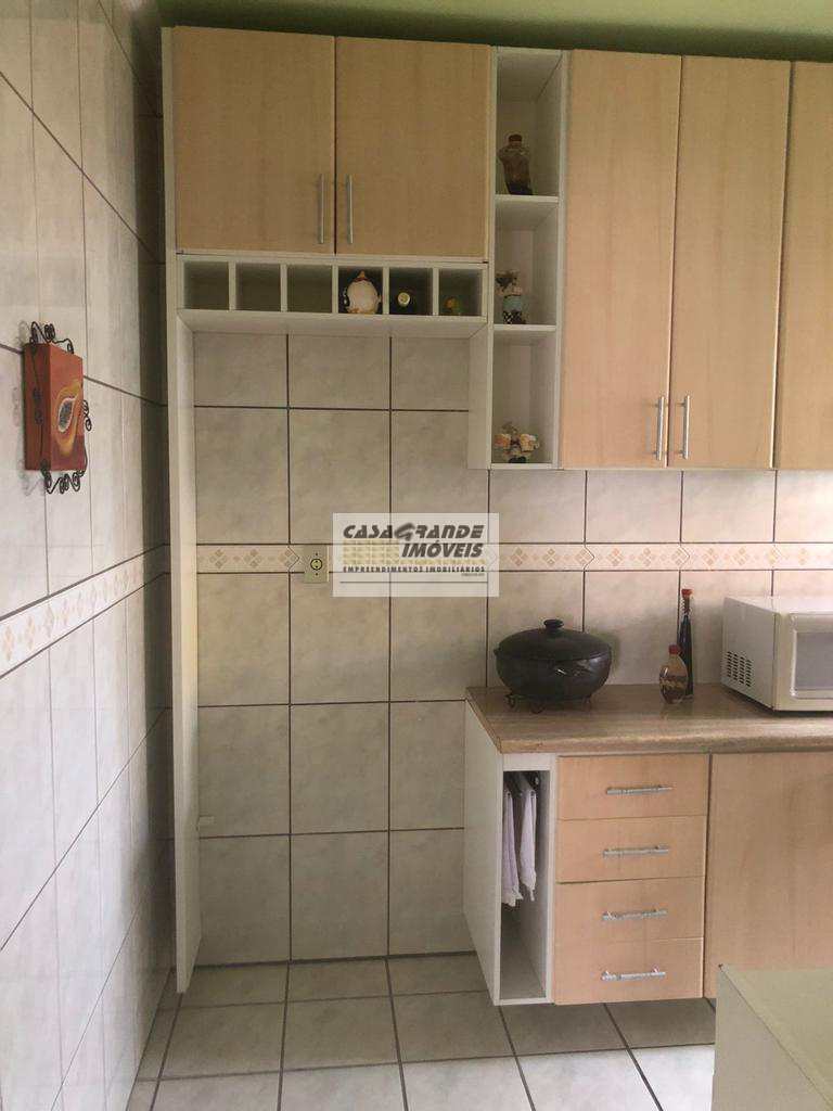 Apartamento em Praia Grande, no bairro Caiçara
