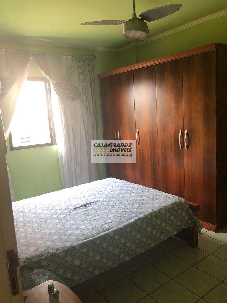 Apartamento em Praia Grande, no bairro Caiçara