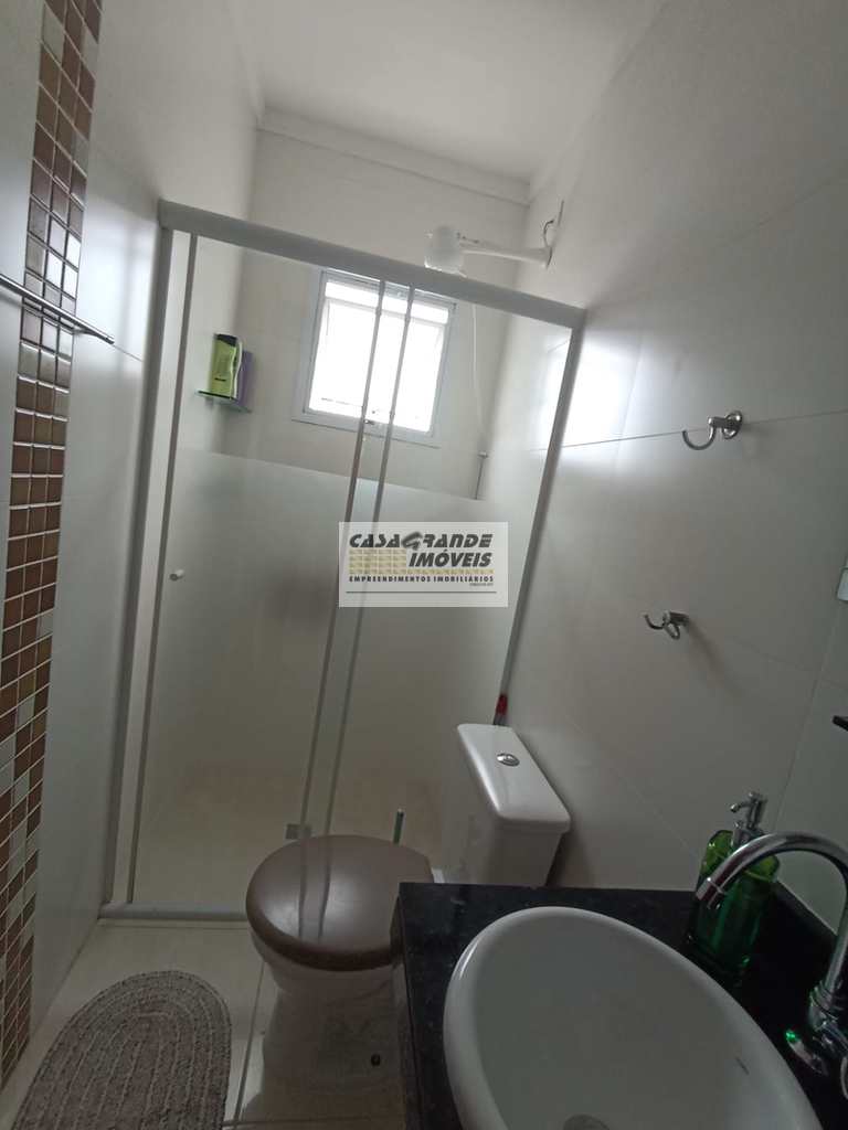 Apartamento em Praia Grande, no bairro Caiçara