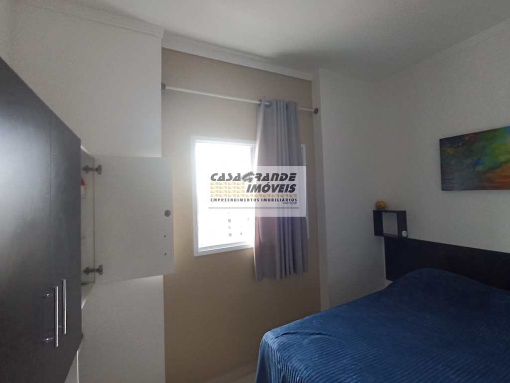 Apartamento em Praia Grande, no bairro Caiçara
