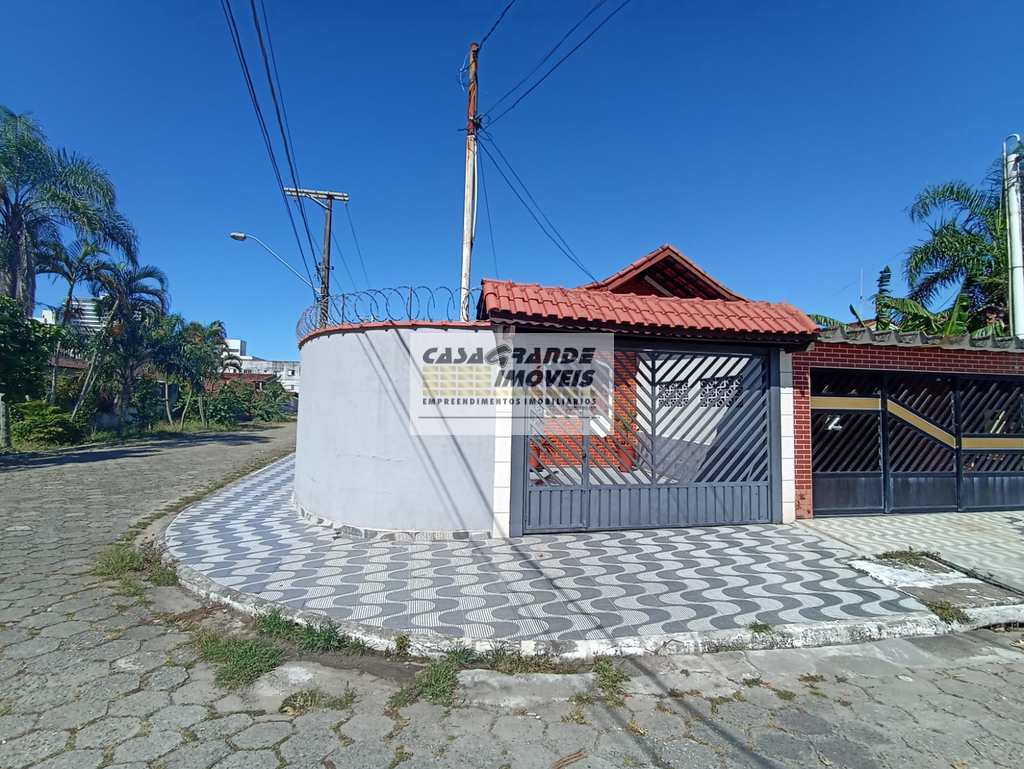 Casa em Praia Grande, no bairro Maracanã