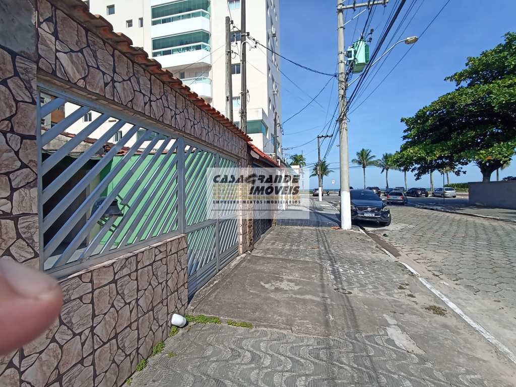 Casa em Praia Grande, no bairro Maracanã