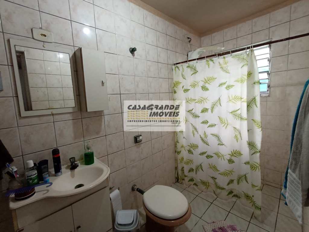 Casa em Praia Grande, no bairro Maracanã