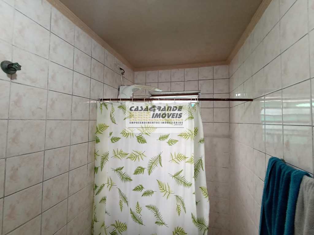 Casa em Praia Grande, no bairro Maracanã