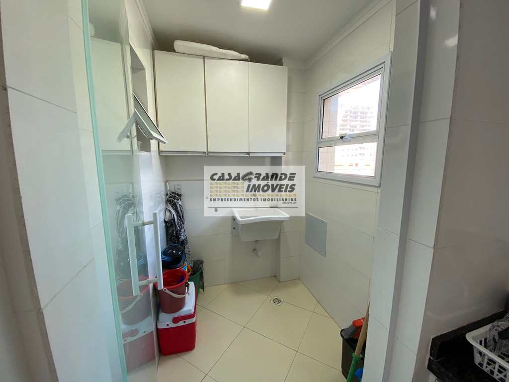 Apartamento em Praia Grande, no bairro Caiçara