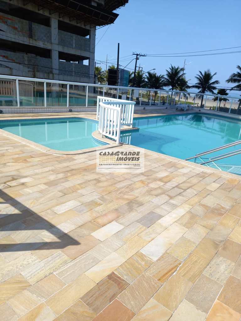 Apartamento em Praia Grande, no bairro Maracanã