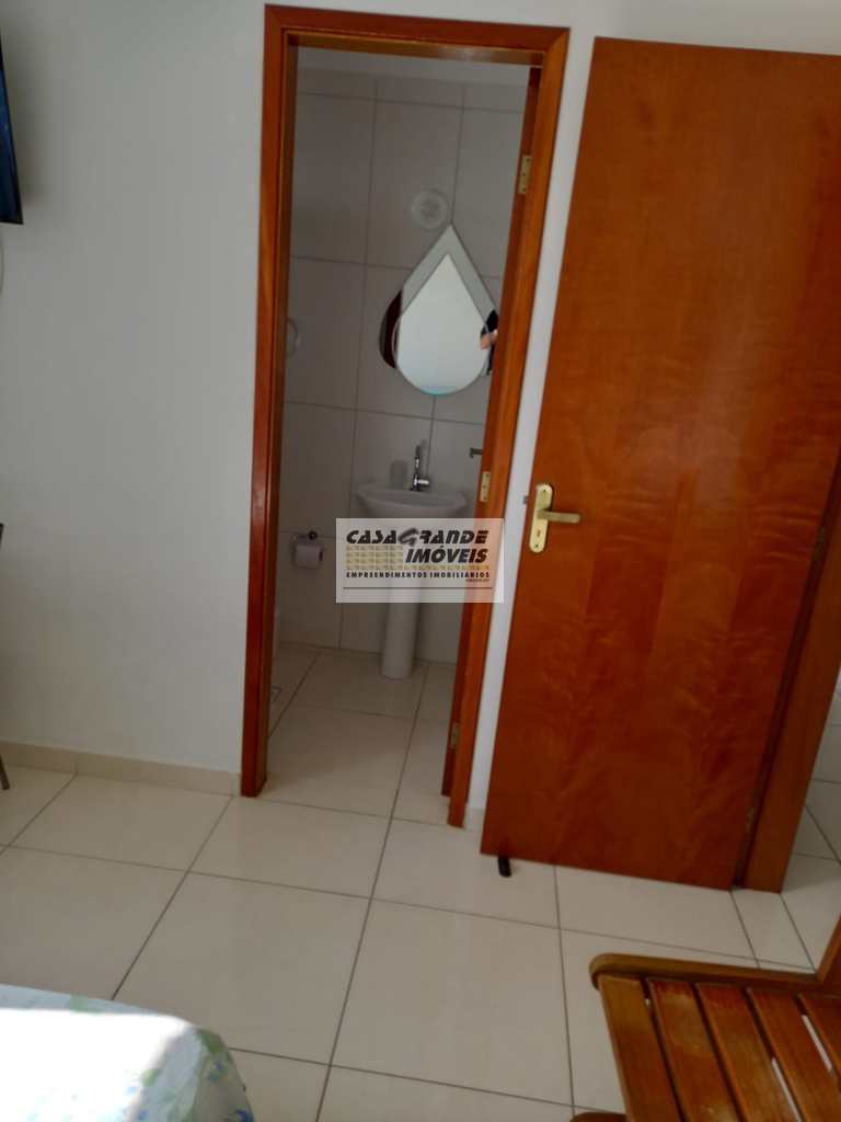 Apartamento em Praia Grande, no bairro Maracanã