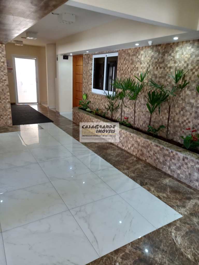 Apartamento em Praia Grande, no bairro Maracanã