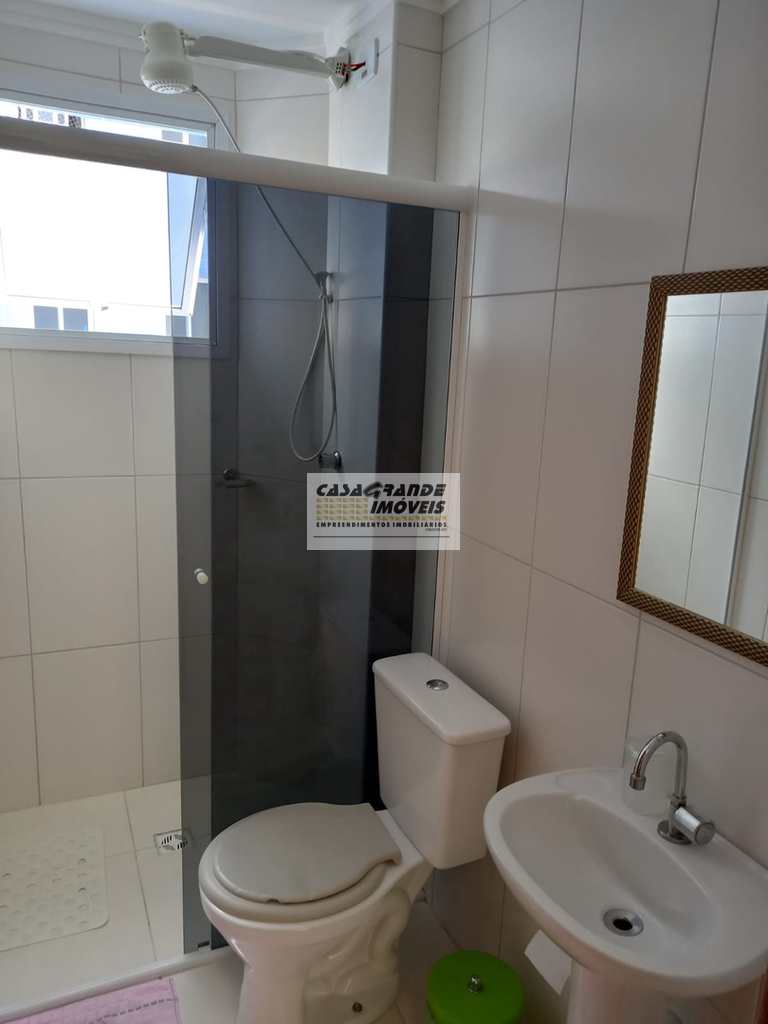 Apartamento em Praia Grande, no bairro Maracanã