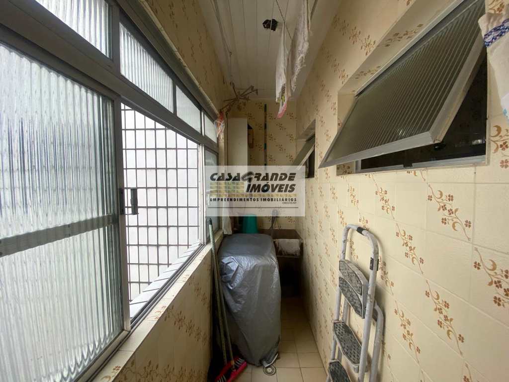 Apartamento em Praia Grande, no bairro Caiçara