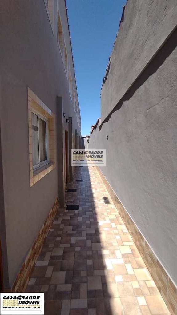 Casa de Condomínio em Praia Grande, no bairro Real