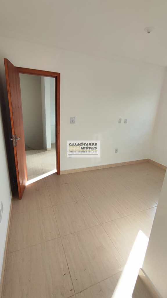 Casa de Condomínio em Praia Grande, no bairro Real