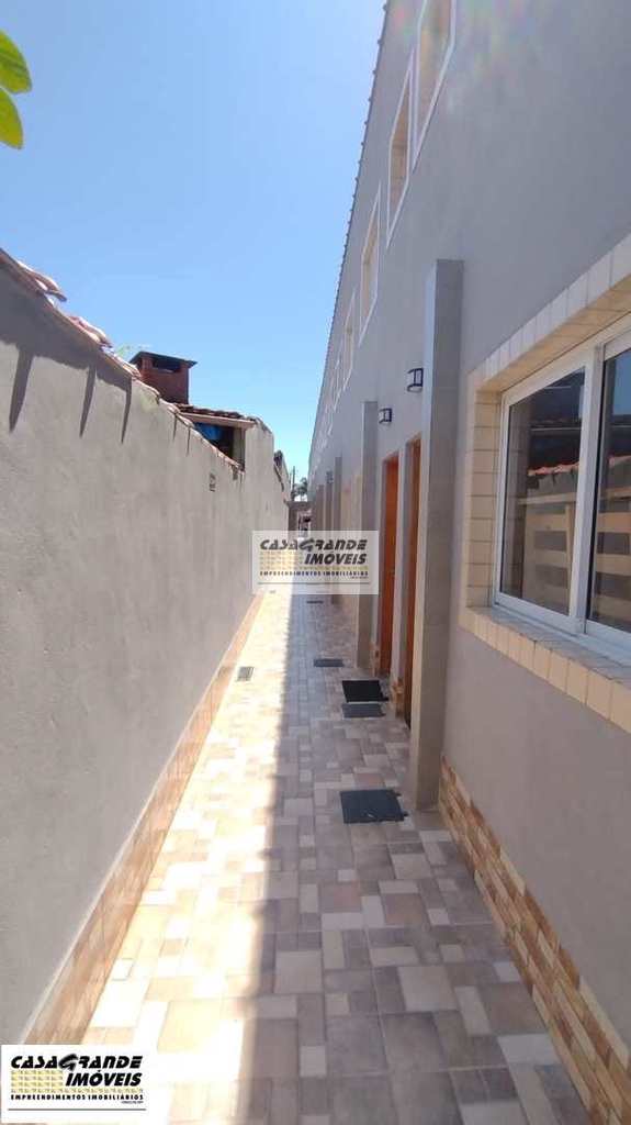 Casa de Condomínio em Praia Grande, no bairro Real