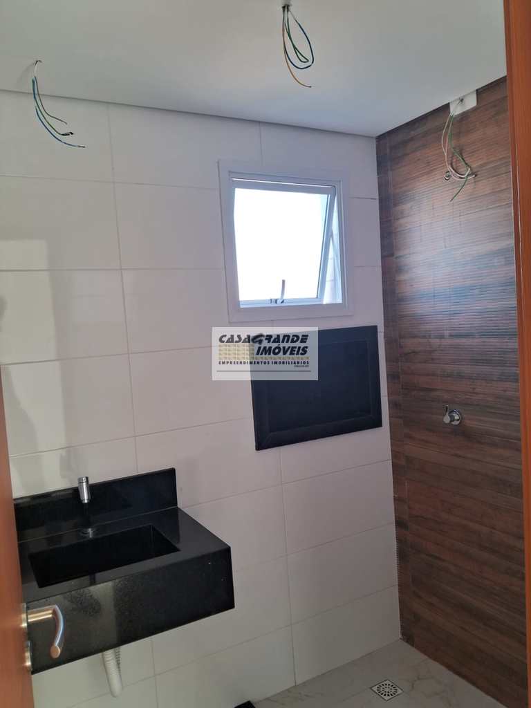 Apartamento em Praia Grande, no bairro Caiçara