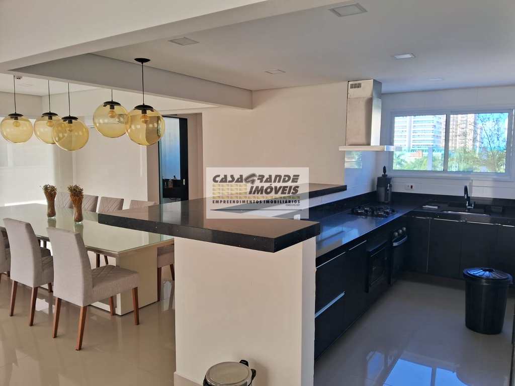 Apartamento em Praia Grande, no bairro Caiçara