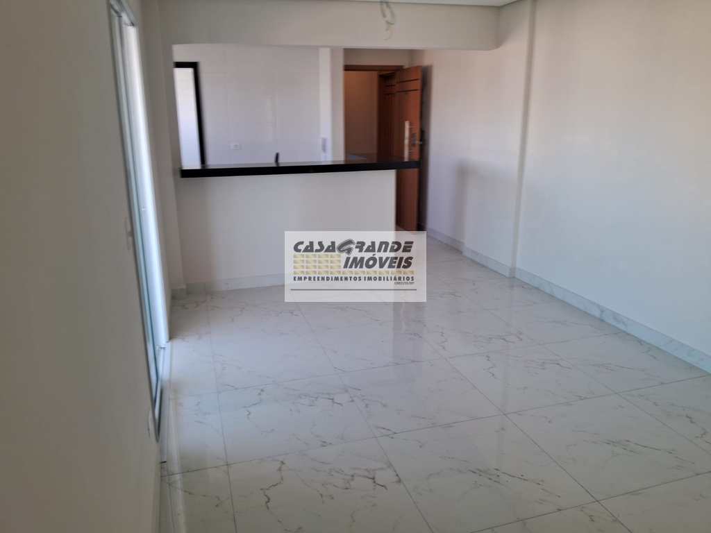 Apartamento em Praia Grande, no bairro Caiçara