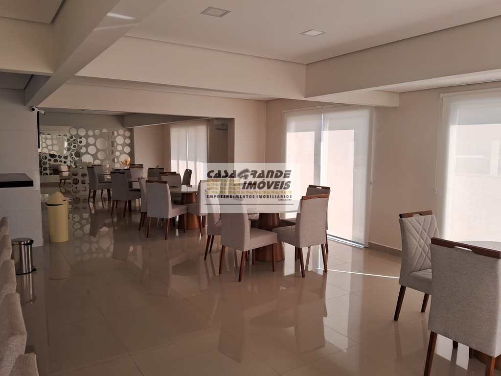 Apartamento em Praia Grande, no bairro Caiçara