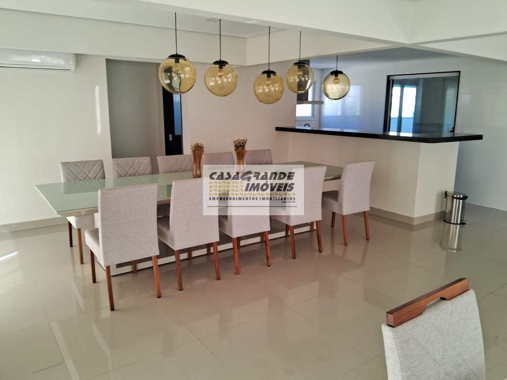 Apartamento em Praia Grande, no bairro Caiçara