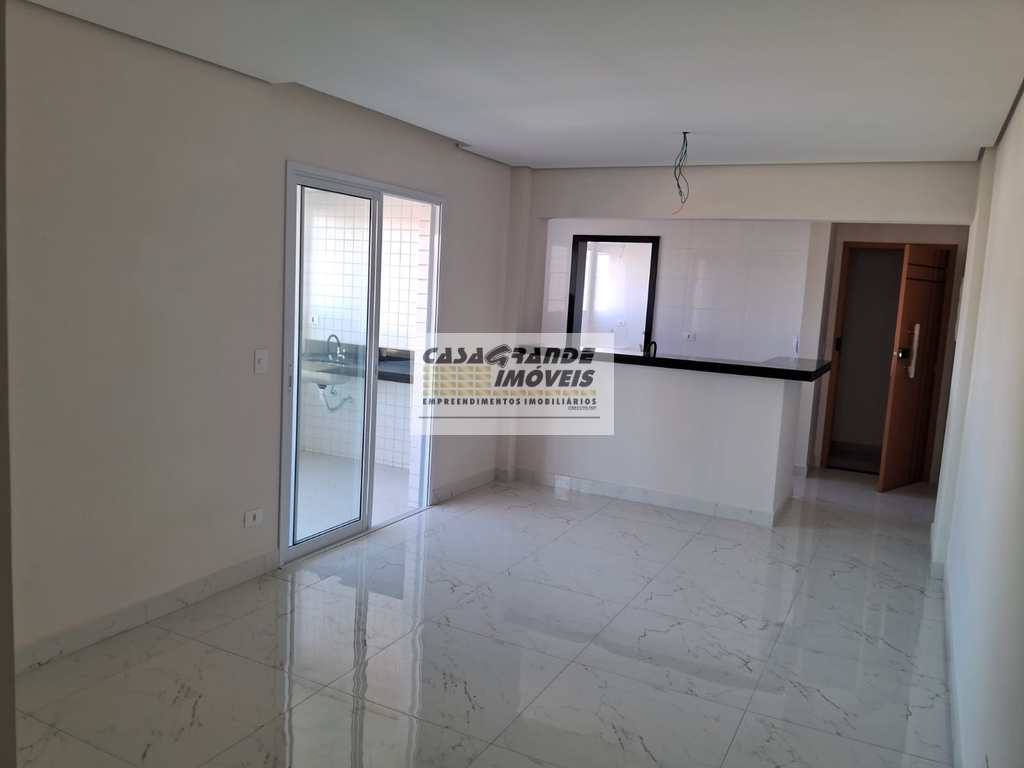 Apartamento em Praia Grande, no bairro Caiçara