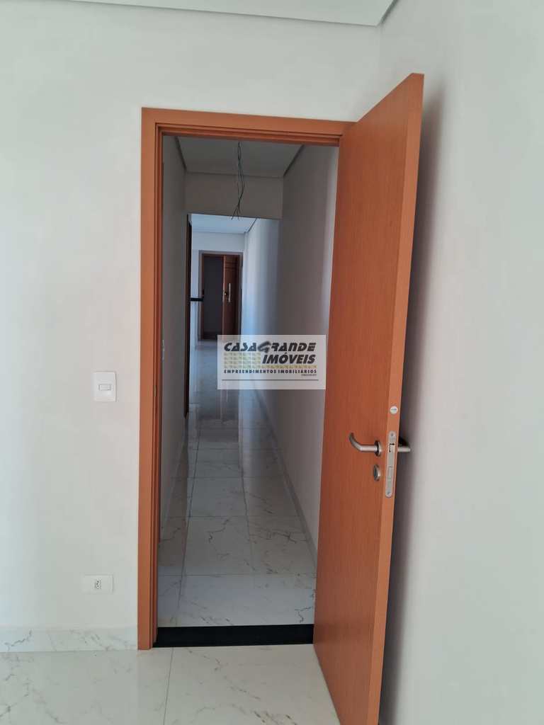 Apartamento em Praia Grande, no bairro Caiçara