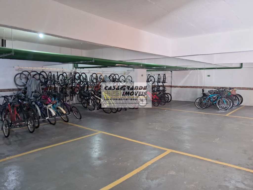 Apartamento em Praia Grande, no bairro Caiçara