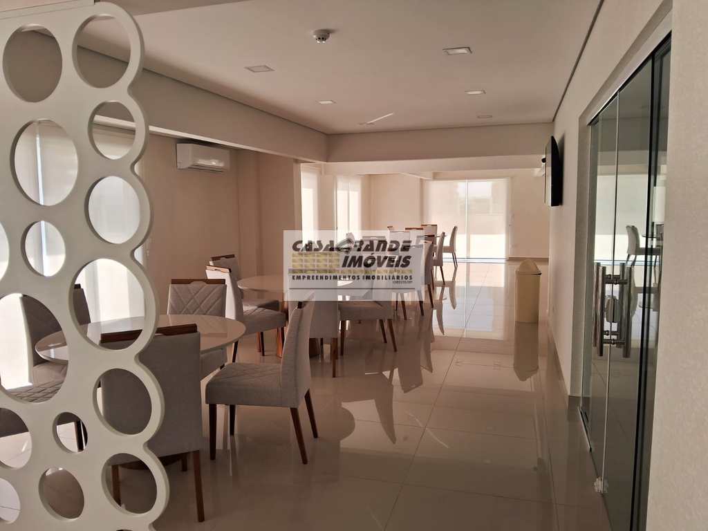 Apartamento em Praia Grande, no bairro Caiçara