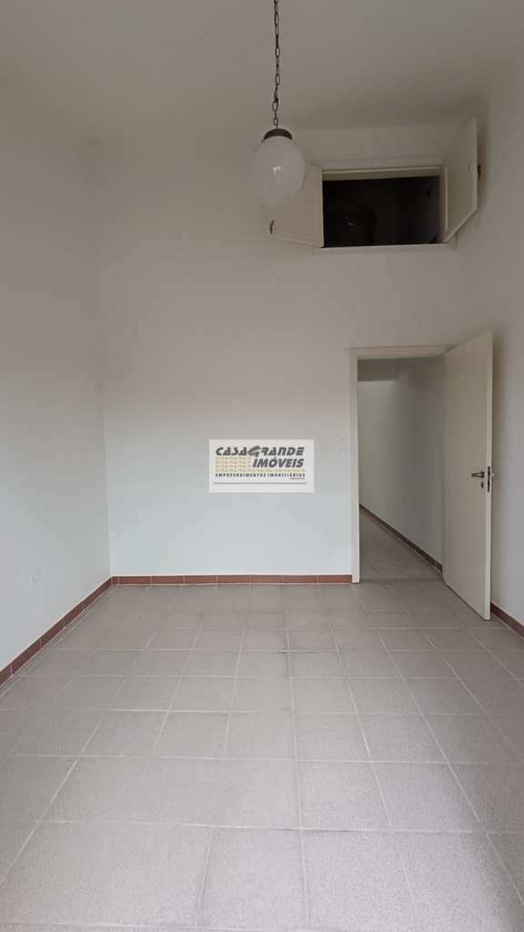 Casa em Praia Grande, no bairro Maracanã