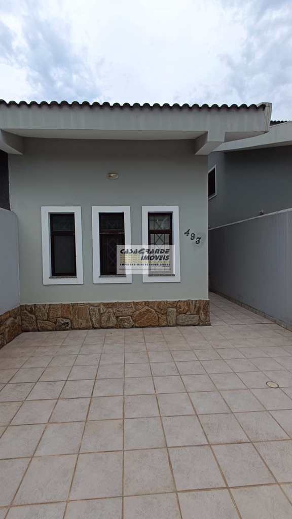 Casa em Praia Grande, no bairro Maracanã