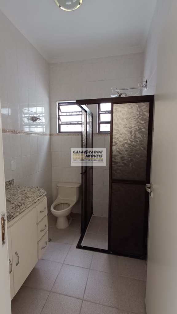 Casa em Praia Grande, no bairro Maracanã