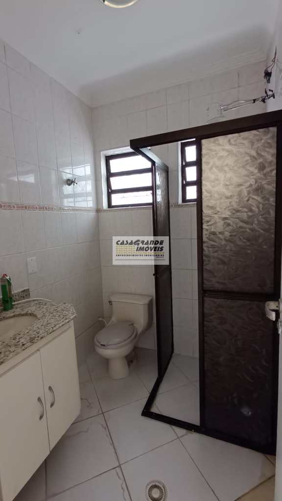 Casa em Praia Grande, no bairro Maracanã