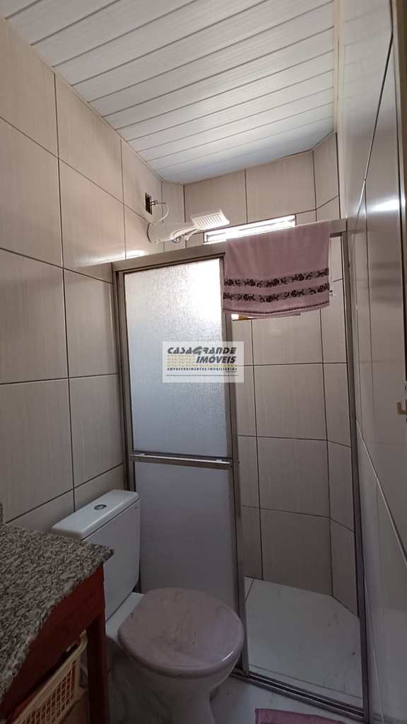 Casa em Praia Grande, no bairro Balneário Maracanã