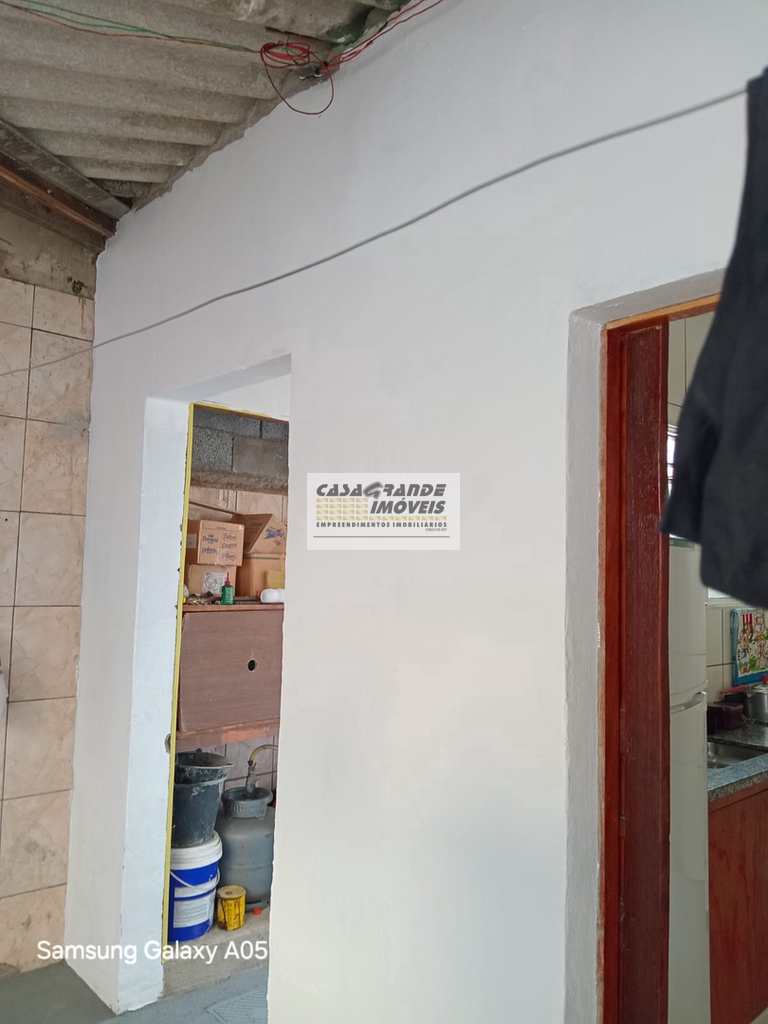 Casa em Praia Grande, no bairro Balneário Maracanã