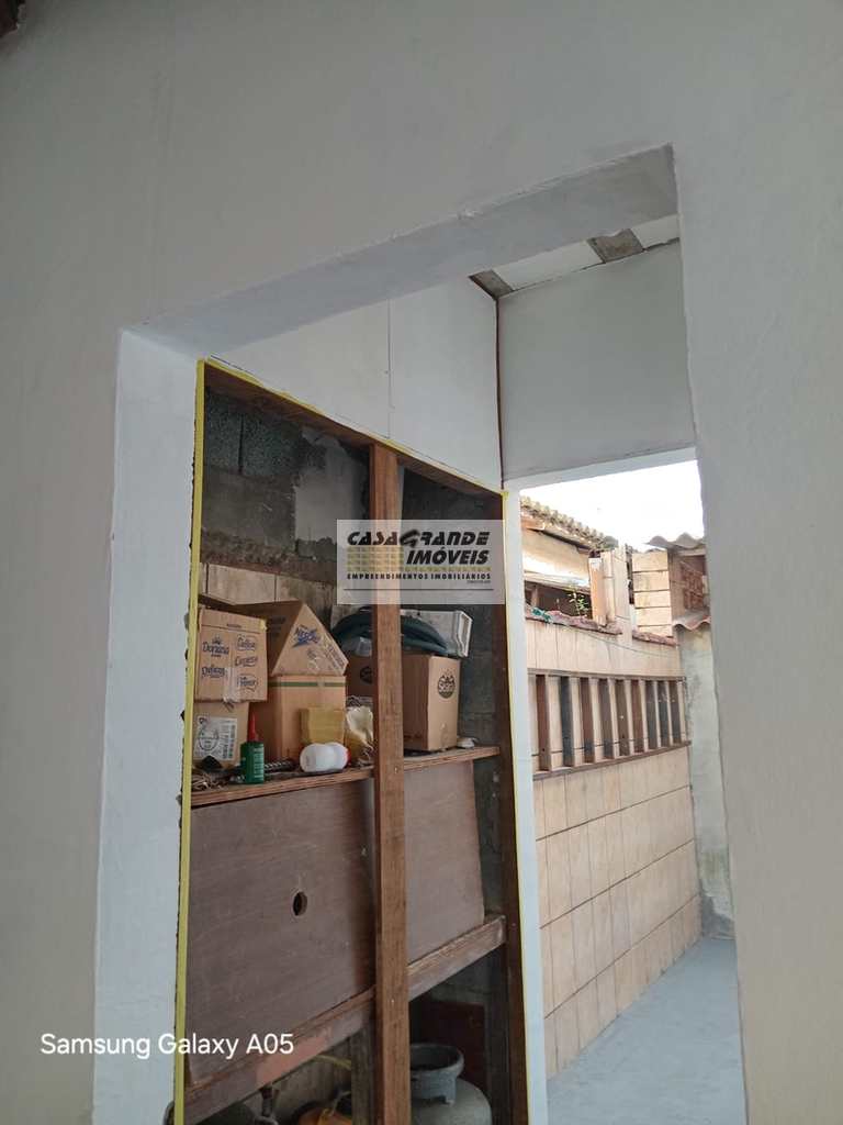 Casa em Praia Grande, no bairro Balneário Maracanã
